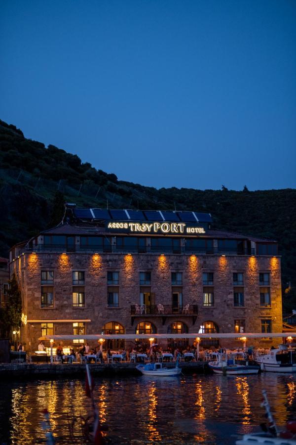 Assos Troy Port Hotel Esterno foto